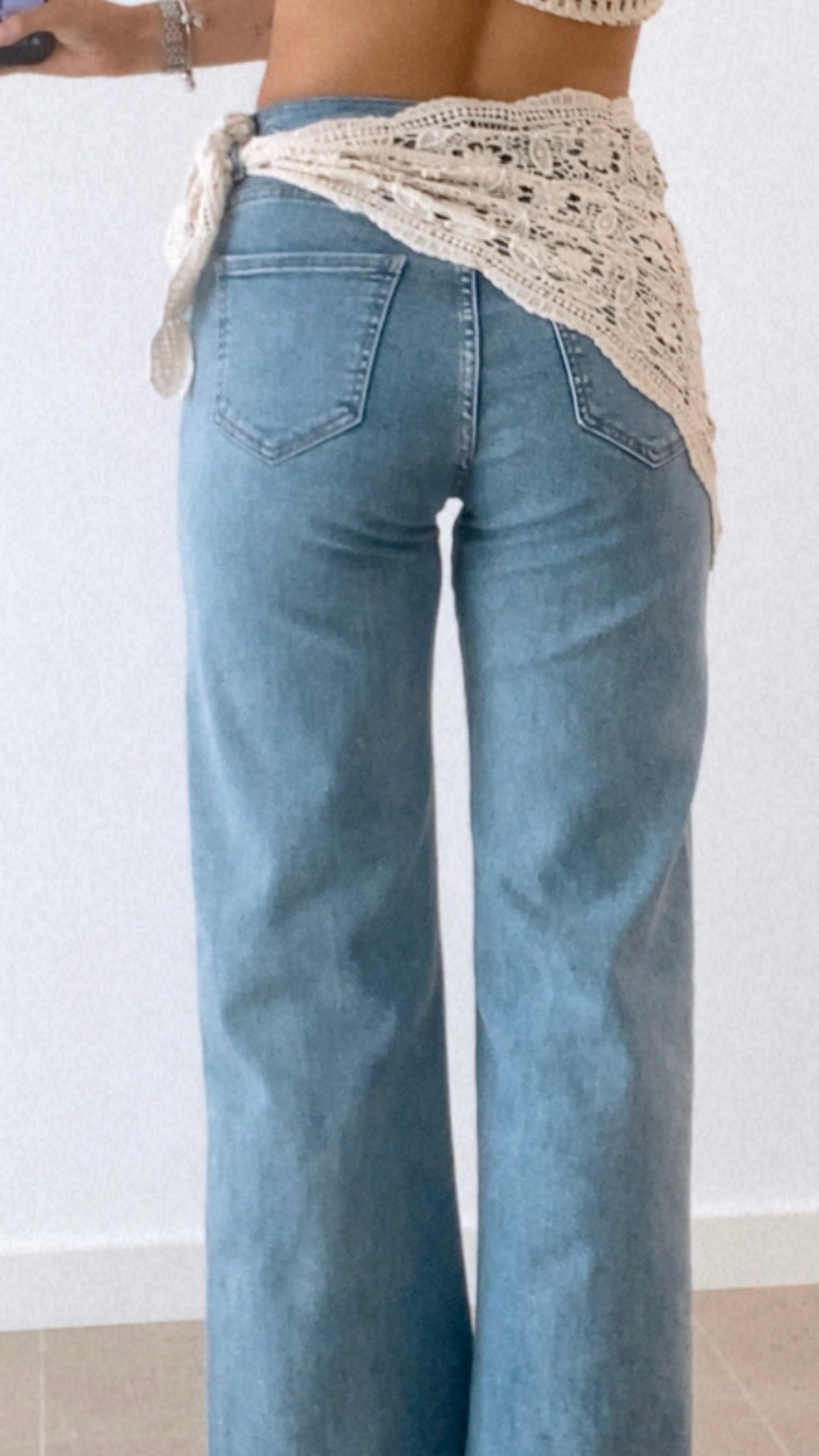 PANTALÓN CARPE DESFLECADO