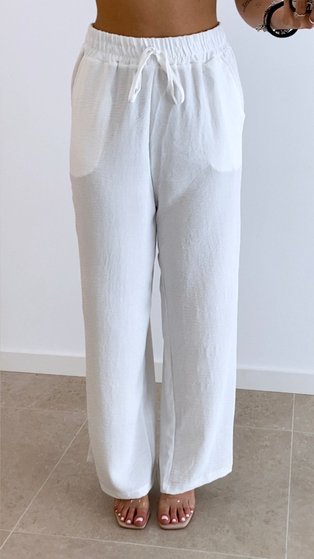 PANTALÓN LISO CINTURA ENGOMADA