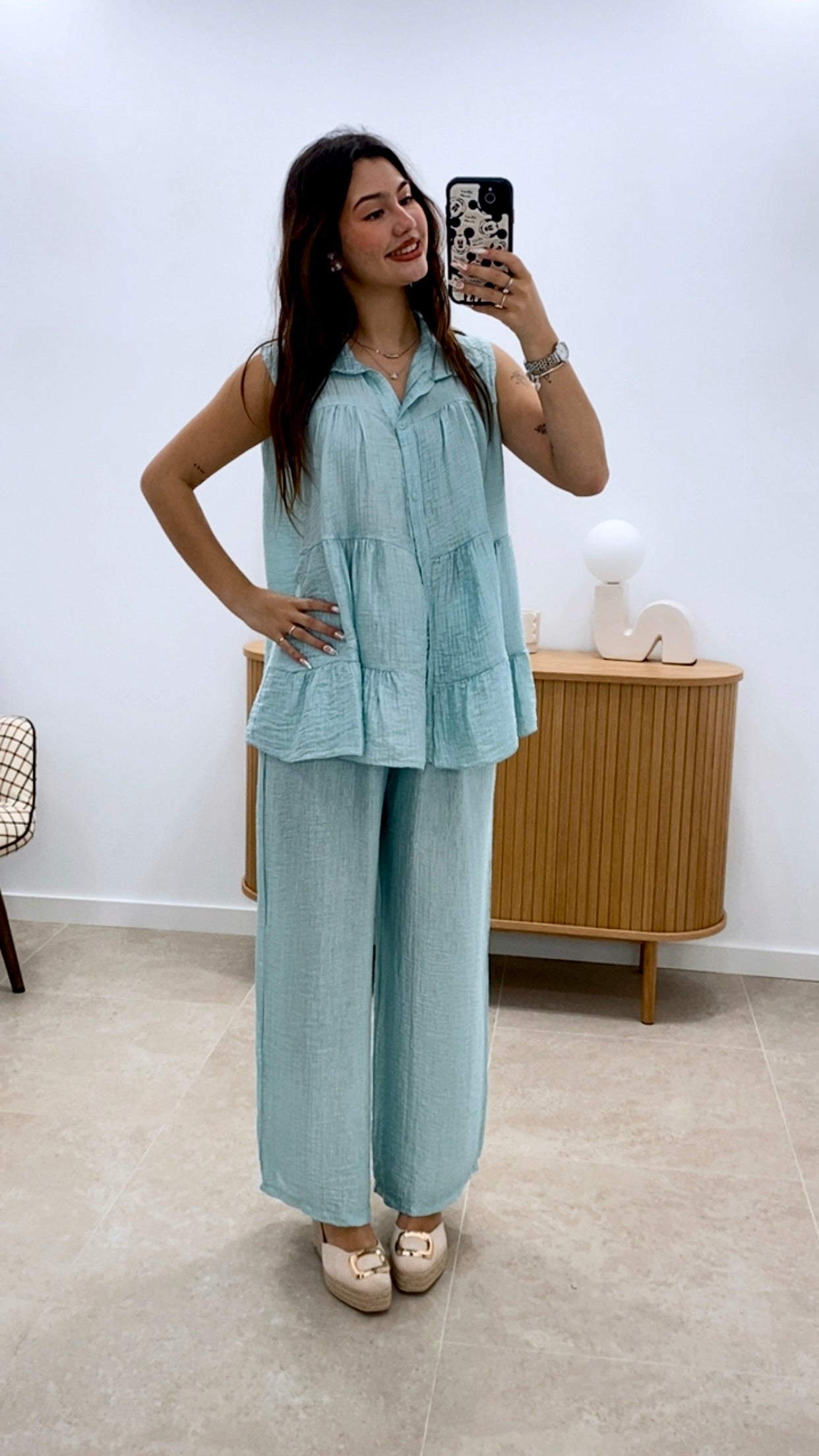 CONJUNTO CAMISA SIN MANGAS Y PANTALÓN UNICOLOR