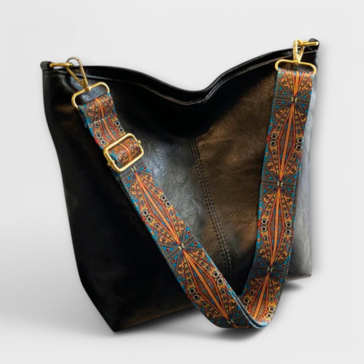 Lía | Bolso vintage con correa bordada
