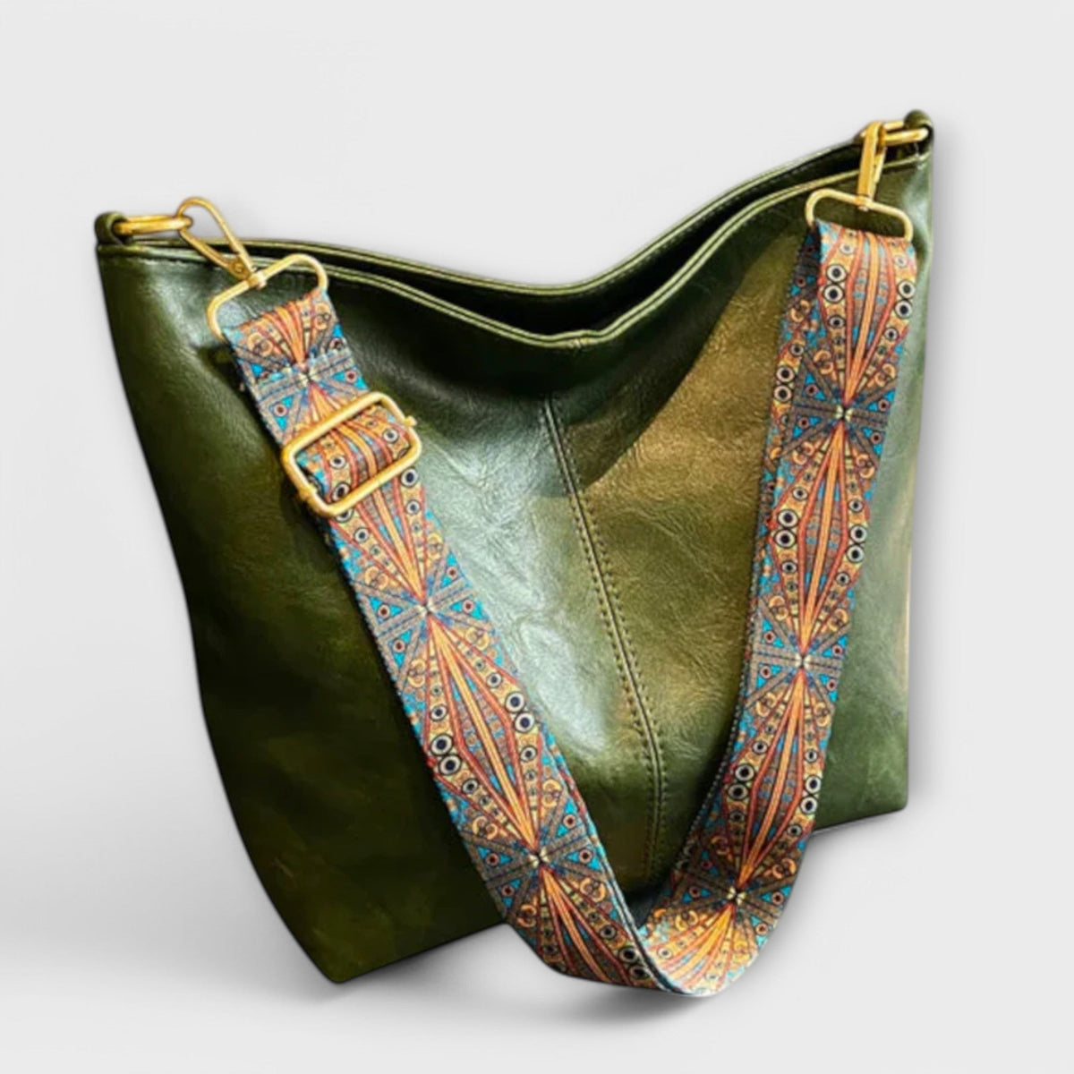 Lía | Bolso vintage con correa bordada